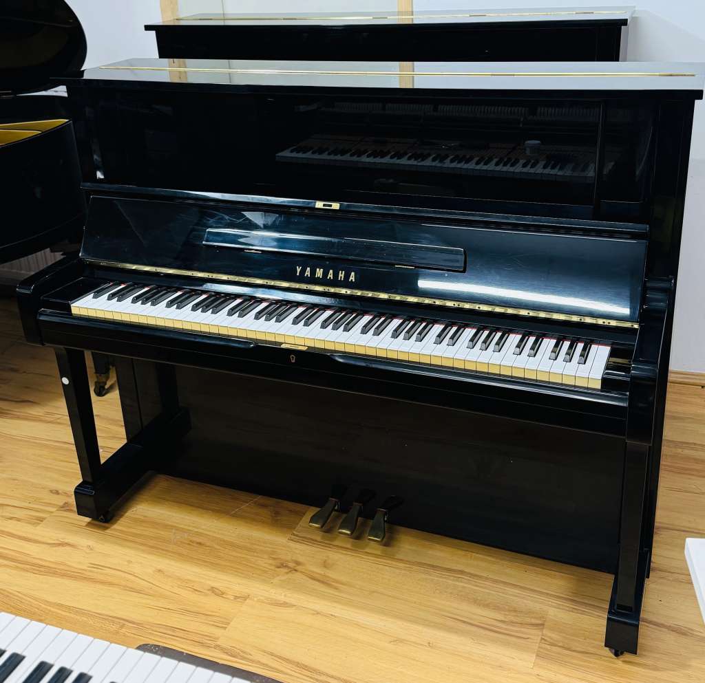 Yamaha YUS Klavier