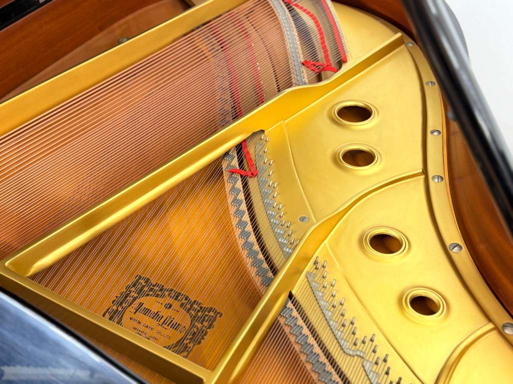 Yamaha C3 186cm Flügel