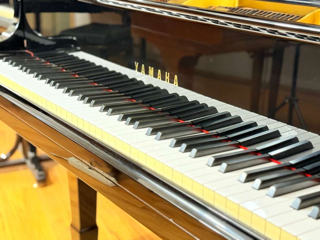 Yamaha C3 186cm Flügel