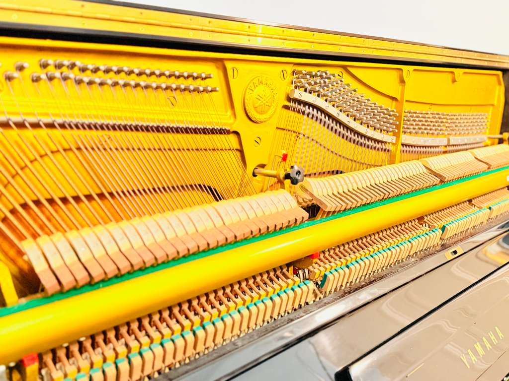 Yamaha Modell X Konzert Klavier