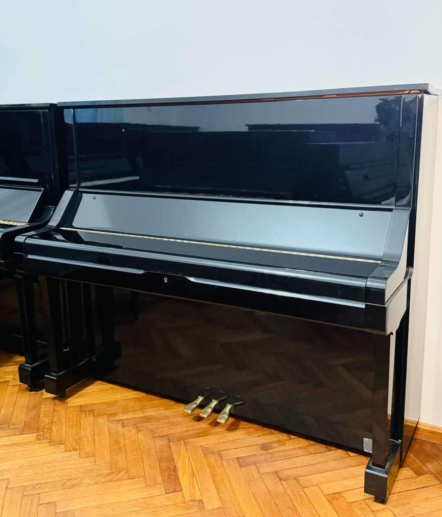 Yamaha Modell X Konzert Klavier
