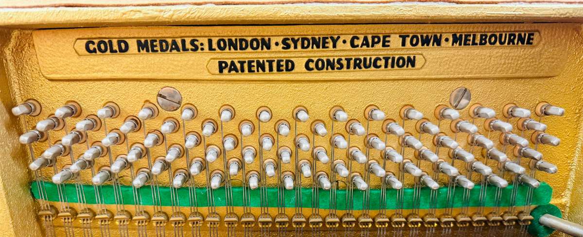 August Förster Klavier