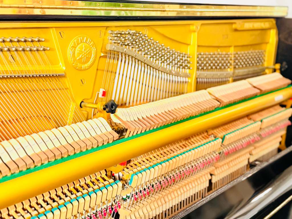 Yamaha YUX Konzert Klavier