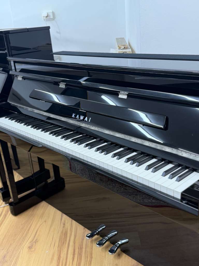 Kawai CS11 Digital Piano