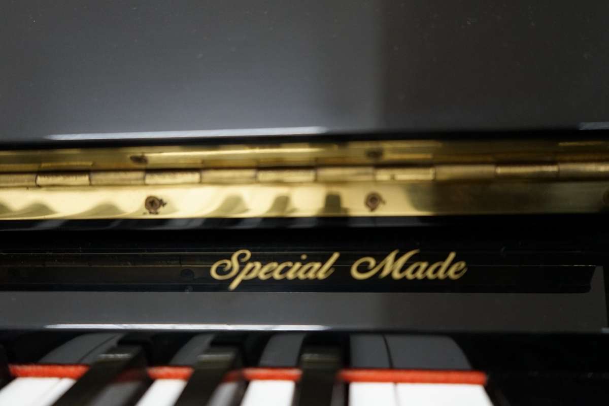 Kawai DS70 Klavier