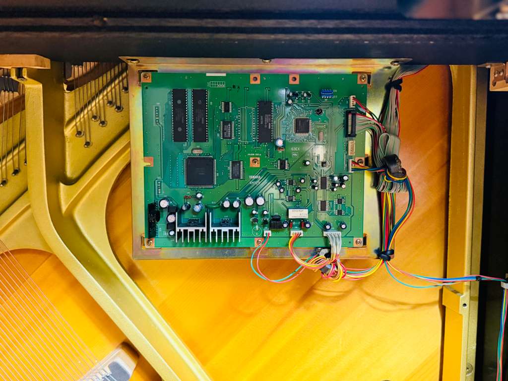 Yamaha U5AS Klavier mit silent System