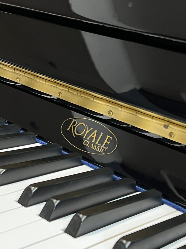 Royale Klavier mit Silent system/Renne German action