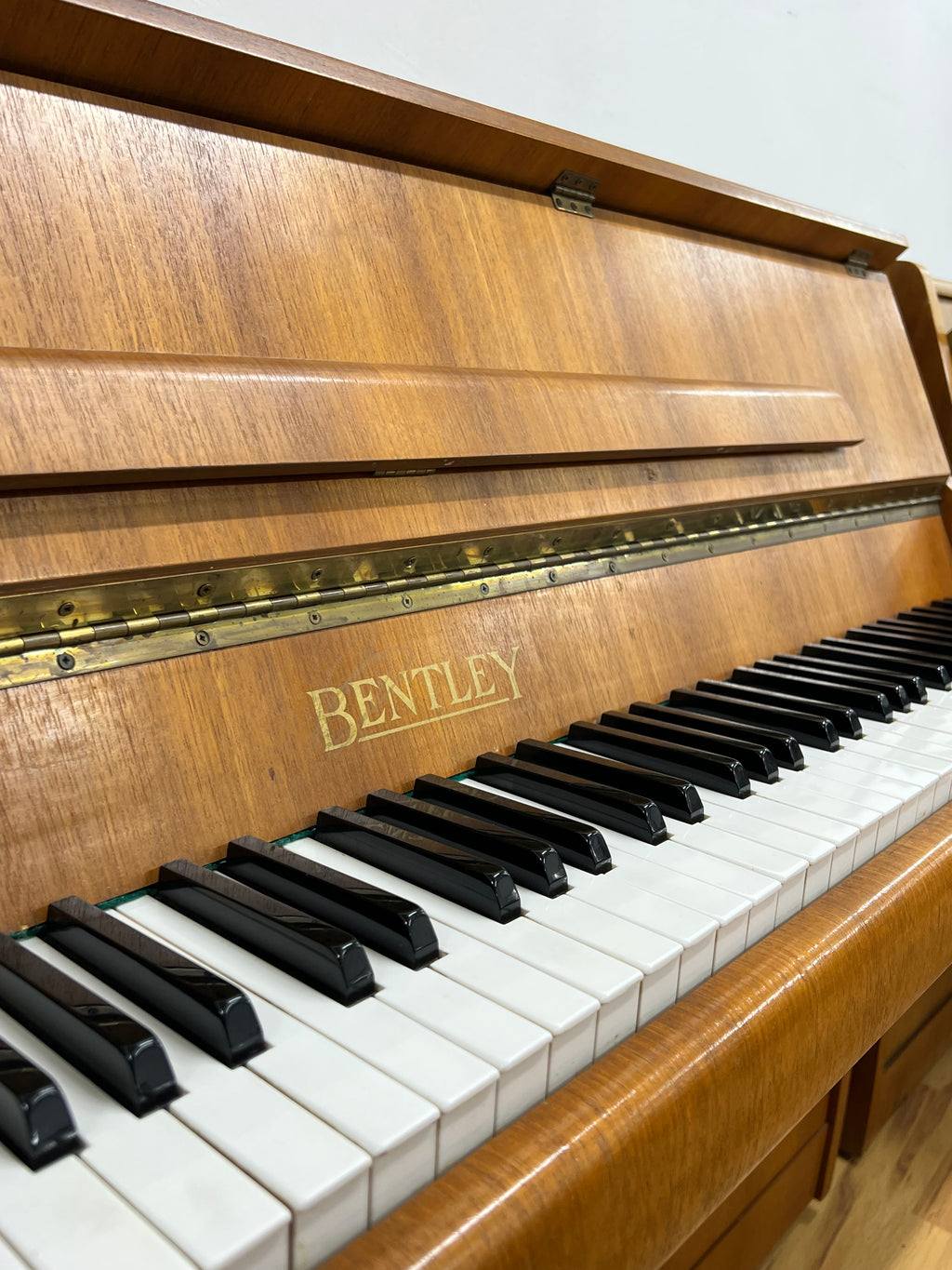 Bentley Klavier Made in UK